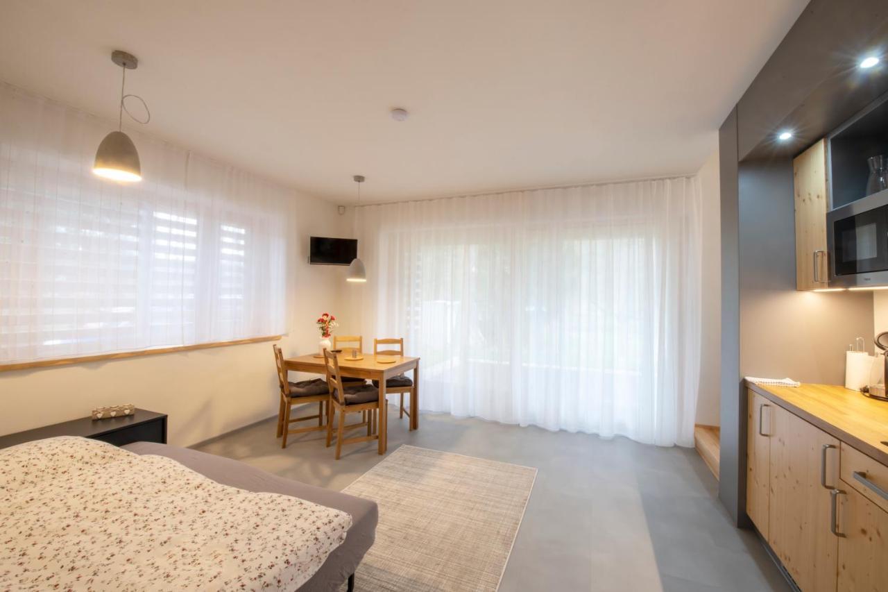 Apartmany U Jizery Турнов Экстерьер фото