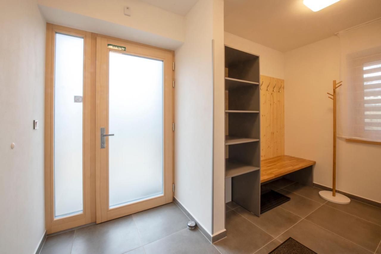 Apartmany U Jizery Турнов Экстерьер фото